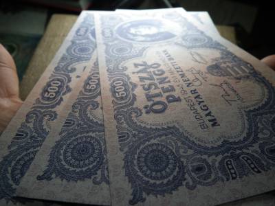 500 pengő 1945 , 3 db hajtatlan sorszámkövető 