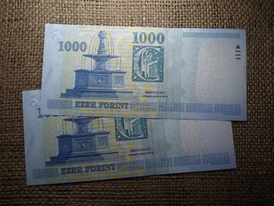 1000 forint 2012 DB , UNC , 2 db sorszámkövető 