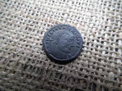 Licinius Bronz Follis 
