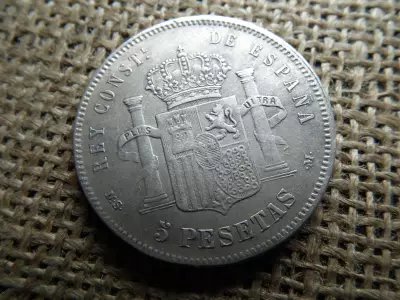Spanyolország ezüst 5 pesetas 1894 Alfonso XIII 2. portré , reszelt portré oldal 