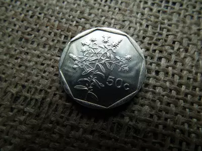 Málta 50 cents 2001 , cent ,   Verdefényes 