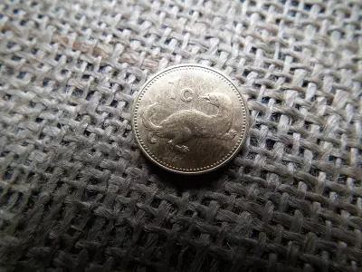 Málta 1 cent 2001  ,   Verdefényes 