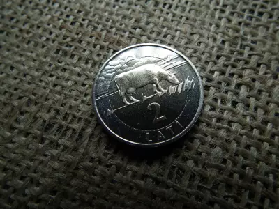 Észtország 2 lati 1999 , verdefényes 