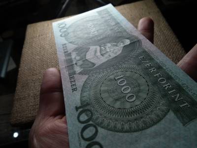 1000 forint 1983 A , nagyon szép 1000 forint 1983 A , nagyon szép