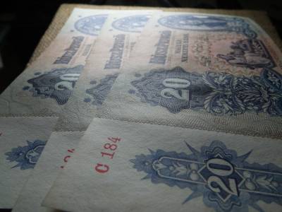 20 pengő 1941 , 3 db sorszámkövető 20 pengő 1941 , 3 db sorszámkövető