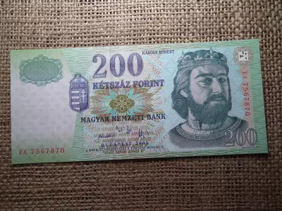 200 forint 2005 FC , UNC 