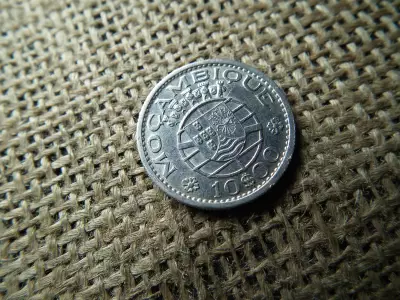 Mozambik , ezüst 10 escudos 1966 , escudo