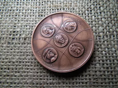 Ritka Millenniumi emlékérem 2000 , I. István , Szent László , Károly Róbert , Hunyadi Mátyás , Nagy Lajos 