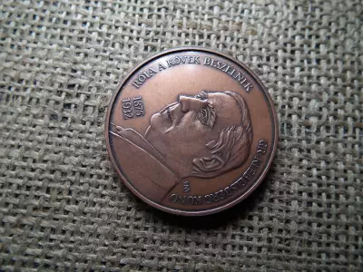 Fritz Mihály (1947- ) / Fűz Veronika (1951-) 2000. Gr. Klebelsberg Kunó 1875-1932 - Róla a kövek beszélnek / MÉE Szeged 