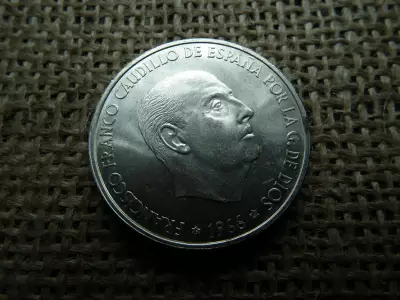 Spanyolország , ezüst 100 Pesetas 1967 , 1966 – Francisco Franco
