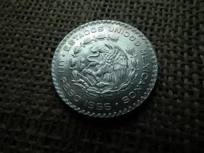 Mexikó , ezüst 1 peso 1966 , extra