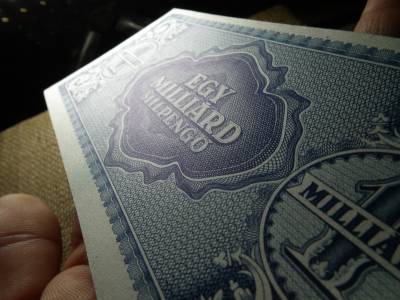 Egymilliárd milpengő 1946 , hajtatlan Egymilliárd milpengő 1946 , hajtatlan