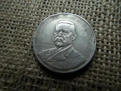 Hindenburg , Paul von Beneckendorff birodalmi zseton , 100 márka , 3 márka reklámérem 