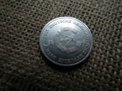 DDR 5 márka 1987 , 750 éves Berlin - Rotes Rathaus DDR 5 márka 1987 , 750 éves Berlin - Rotes Rathaus