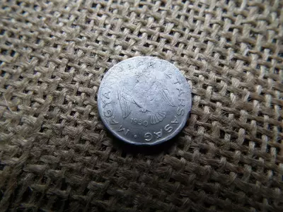 10 fillér 1950 MNK , ritka , sajnos ilyen..