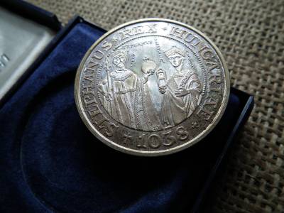 Ezüst 500 forint 1988 BU , Szent István PP , dobozában Ezüst 500 forint 1988 BU , Szent István PP , dobozában