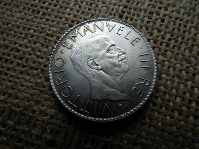 Olaszország 20 lire 1928  ,líra , III. Viktor Emánuel , utánveret , elvileg ezüst 