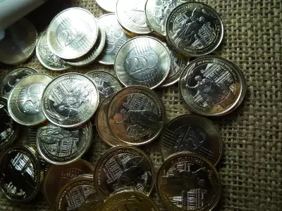 Magyar Tudományos Akadémia MTA , 200 forint 2025 , MNB rolniból ! Ár/db