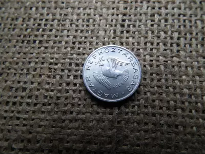 10 fillér 1951 , extra 