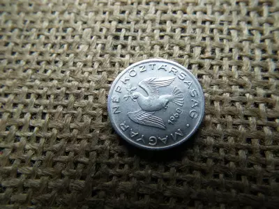 10 fillér 1960 , extra 