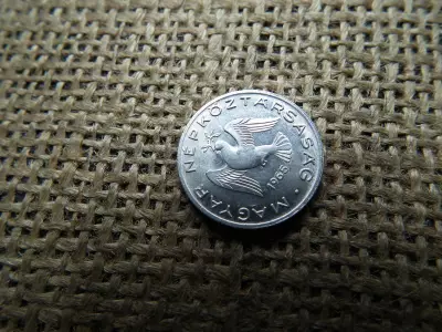 10 fillér 1965 , extra 