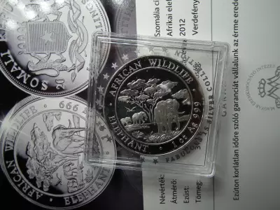 Szomália ezüst 100 shillings 2012 , shilling , Afrikai elefánt , 1 uncia szín ! 