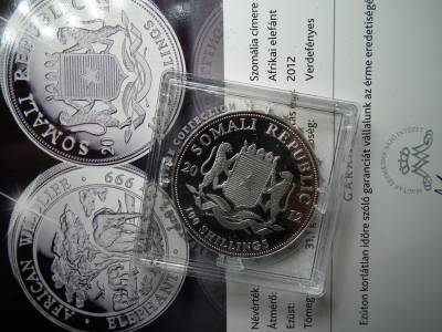 Szomália ezüst 100 shillings 2012 , shilling , Afrikai elefánt , 1 uncia szín ! Szomália ezüst 100 shillings 2012 , shilling , Afrikai elefánt , 1 uncia szín !