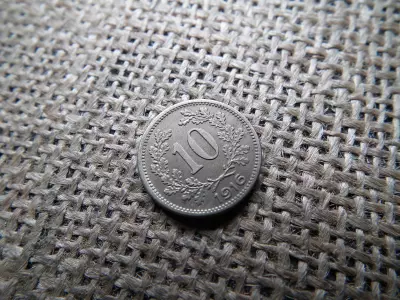 10 heller 1916 címerpajzs 
