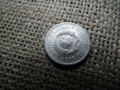 Jugoszlávia 1 dinár 1980 , , verdehibás , verőtőcsorbulás , perem ! Hibás Jugoszlávia 1 dinár 1980 , , verdehibás , verőtőcsorbulás , perem ! Hibás