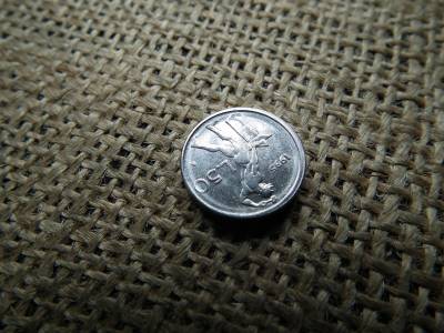 Olaszország 50 lire 1995 , , verdehibás , félrevert ! Hibás Olaszország 50 lire 1995 , , verdehibás , félrevert ! Hibás