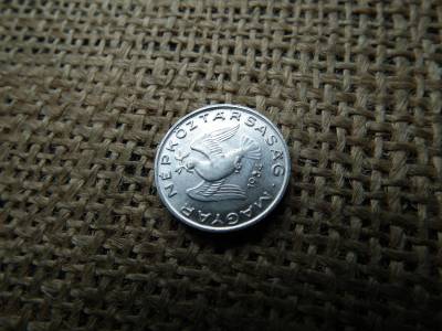 10 fillér 1984 , verdehibás , kicsorbult verőtő , évszám ! Hibás 10 fillér 1984 , verdehibás , kicsorbult verőtő , évszám ! Hibás