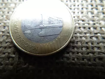 200 forint 2009 , ritka , hosszú vízvonalas 