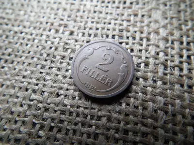 2 fillér 1930 , extra