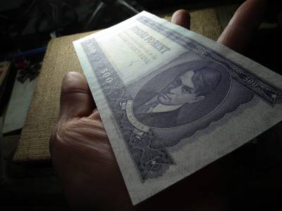 500 forint 1975 , extra 