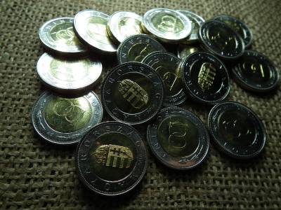 100 forint 2019 , mágnesezhető , roniból , verdefényes ! Ár / db 100 forint 2019 , mágnesezhető , roniból , verdefényes ! Ár / db