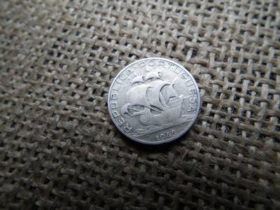 Portugáia , ezüst 2 ,50 escudos 1943 , escudo Portugáia , ezüst 2 ,50 escudos 1943 , escudo