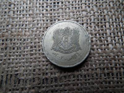 Szíria 10 pounds 2003 , font Szíria 10 pounds 2003 , font