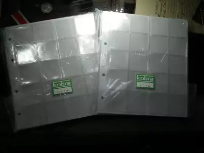 Kobra , Érmetartó , éremtartó , érme berakó lap ! 10 db 20 férőhelyes ! Ár / zacskó ( 10 lap , 10 elválasztó ) Új !