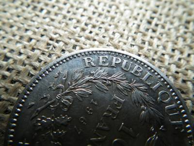 Franciaország , ezüst 10 francs 1967 , frank , extra ,eÉpublique , ékezetes , ritkább Franciaország , ezüst 10 francs 1967 , frank , extra ,eÉpublique , ékezetes , ritkább