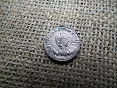 Salonina antoninianus  , ezüst 
